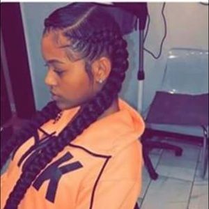 Meet your Posher, Denise